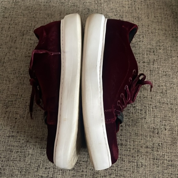 Karl Lagerfeld Velvet Dark Red Fall Sneakers Size 9.5 - Picture 11 of 15